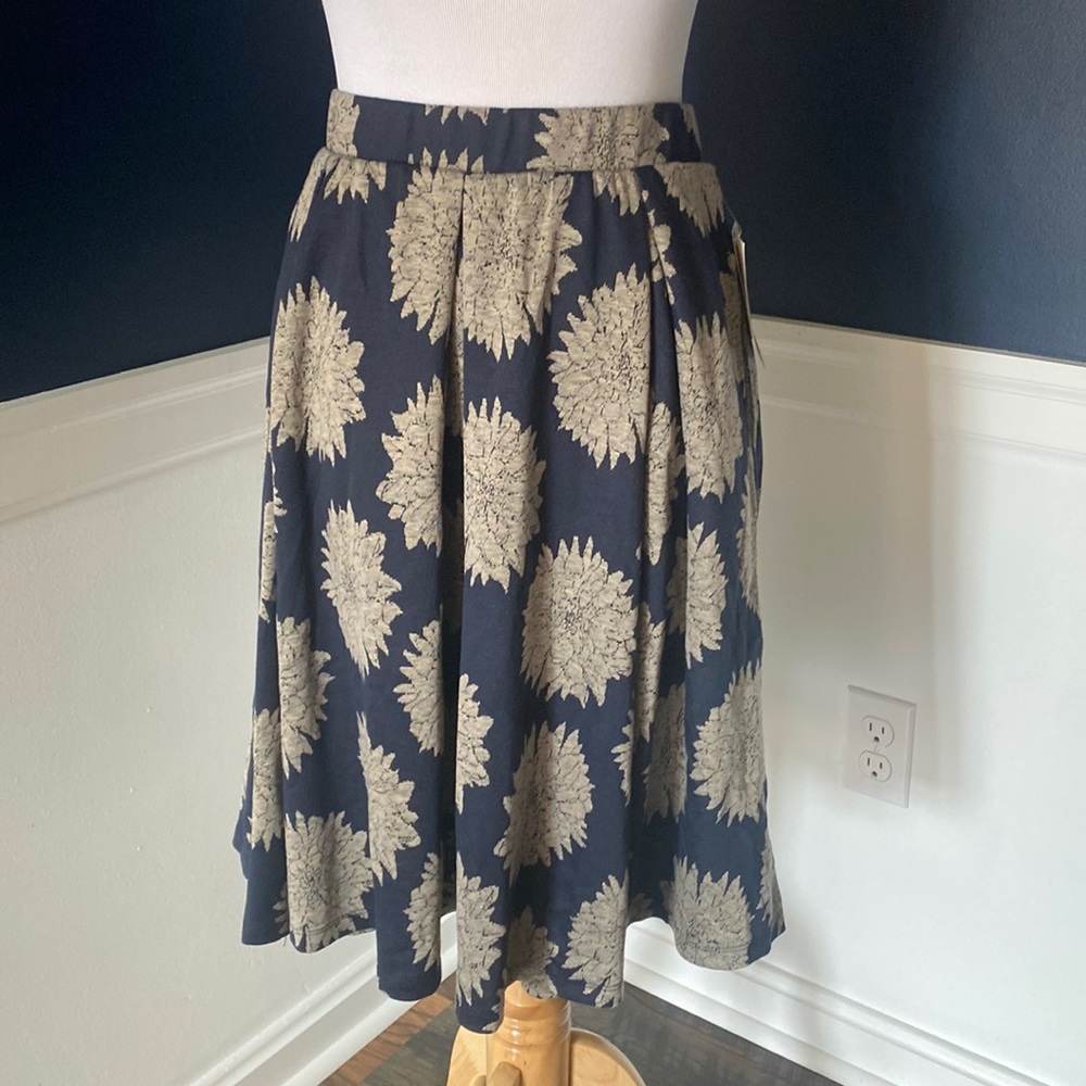 LulaRoe Madison skirt size Small